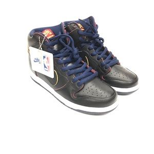 Nike SB Dunk High Pro NBA Cleveland Cavs Shoes Sz7